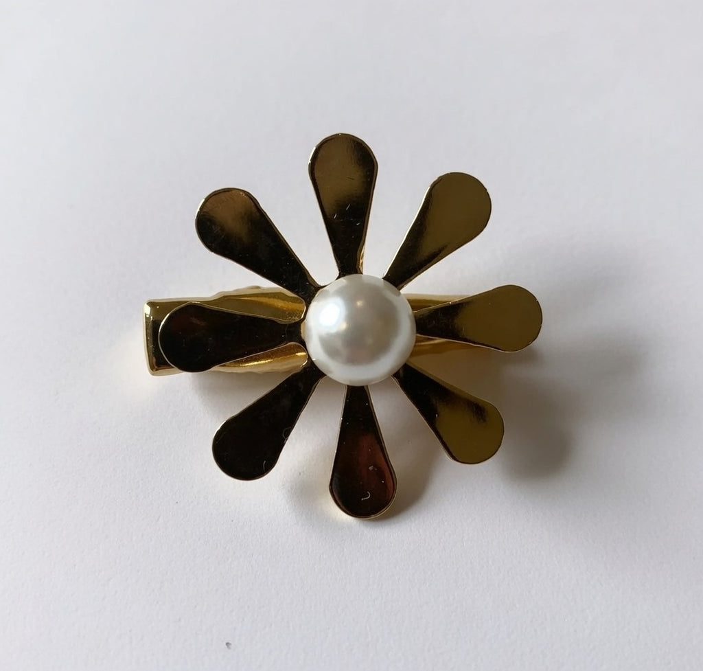 Gold Plated Flower Pearl Hair Grip