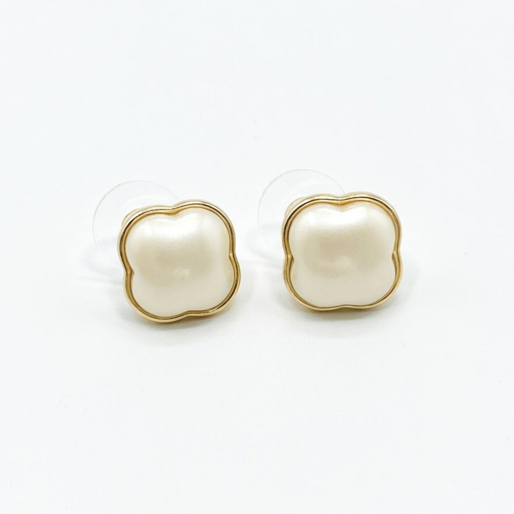 White clover stud earrings every day luxury style. Gold plated white pearl