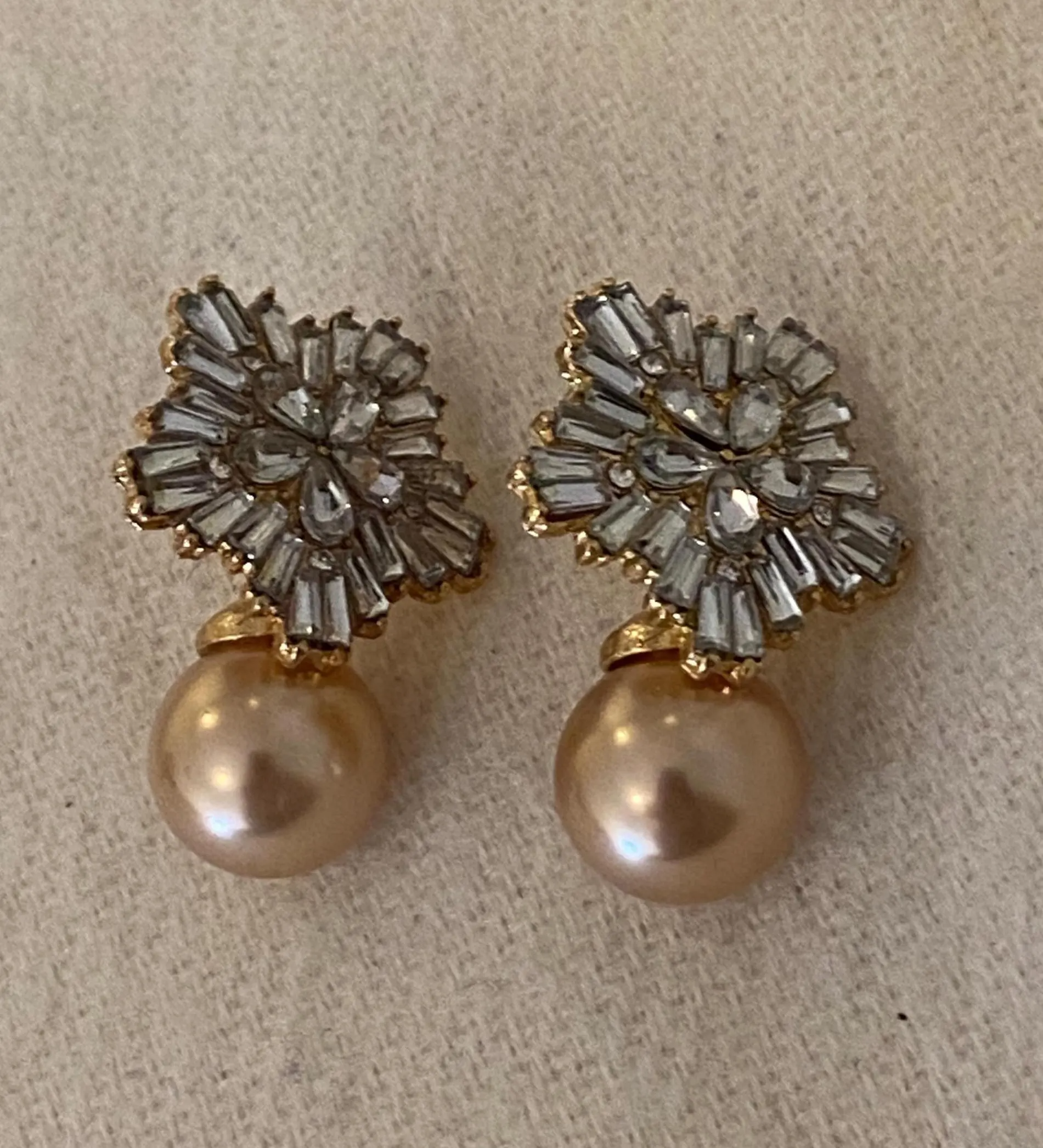 Vintage Gold Textured Pearl Drop Earrings
