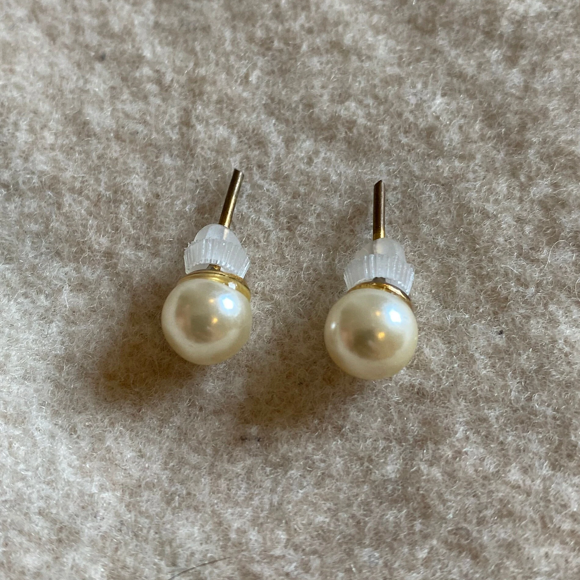Vintage Gold Pearl Stud Earrings