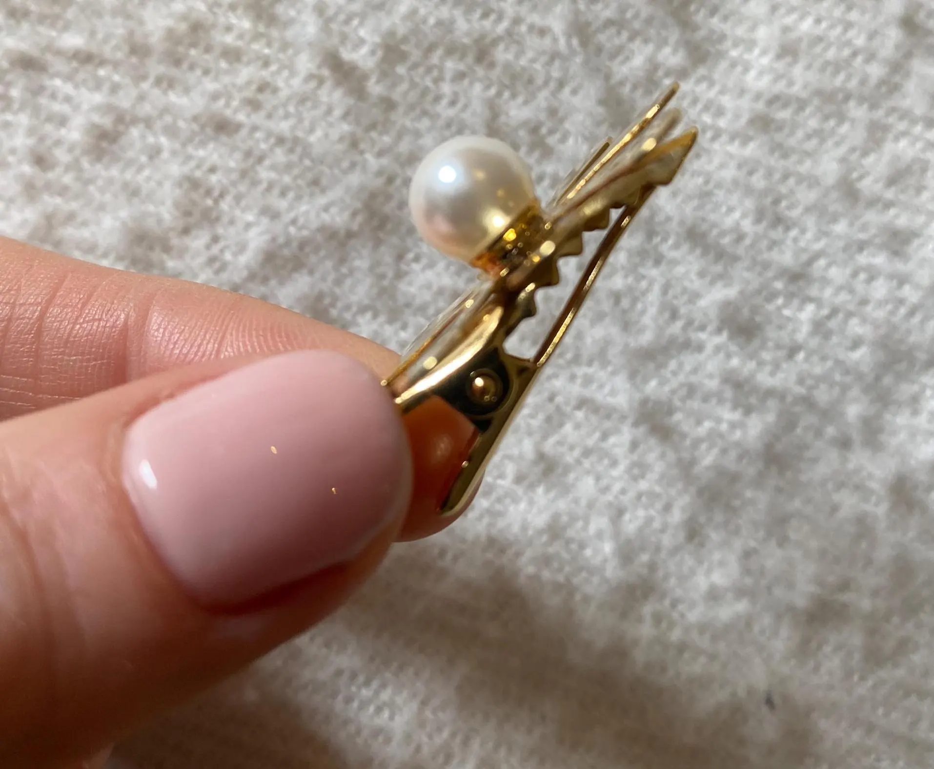Gold Plated Flower Pearl Hair Grip