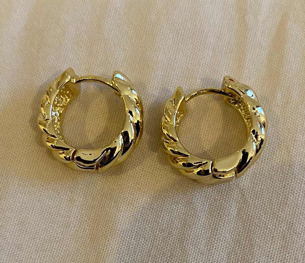 Gold Twist Small Hoop Earrings